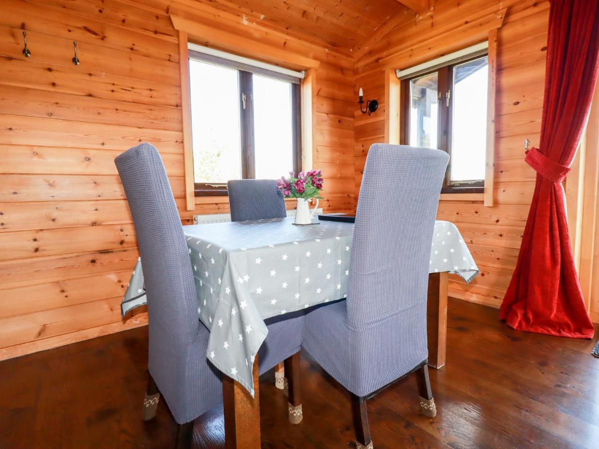 Willow Lodge โบดมิน ภายนอก รูปภาพ